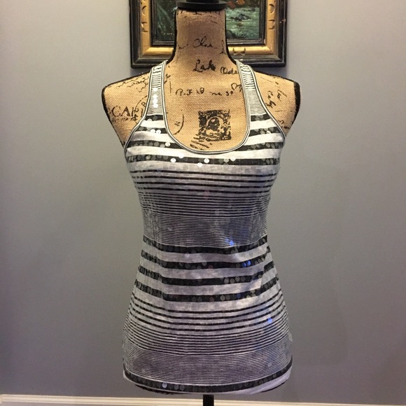 Tank top - Picture 3 of 16